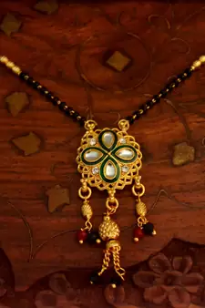 Twinkling Gold Diamond Designer mangalsutra