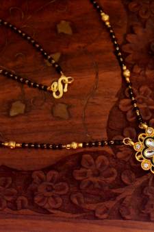 Twinkling Gold Diamond Designer mangalsutra