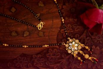 Twinkling Gold Diamond Designer mangalsutra 2