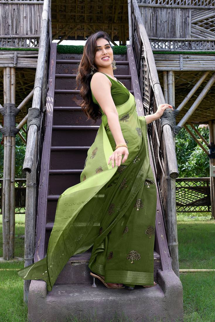 Green printed blended cotton saree with blouse