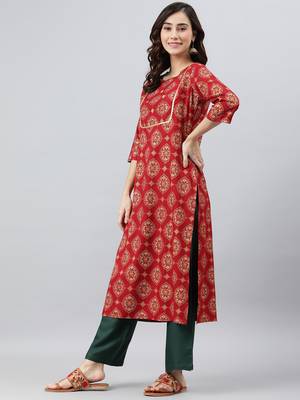 Maroon geometric print rayon salwar 4