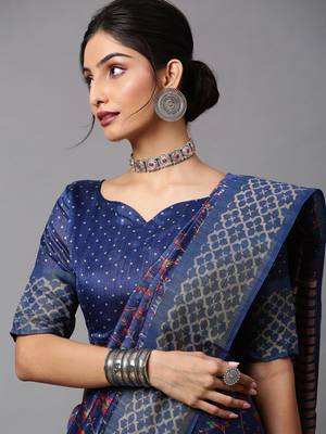 SAREE MALL Women's Linen Blend Navy Blue Printed Celebrity Saree With Blouse Piece 5