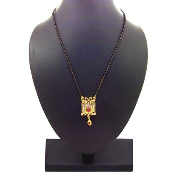 Gold mangalsutra 1