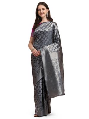 Silver woven banarasi silk saree with blouse 1
