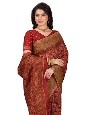 Red printed pure cotton saree with blouse 5
