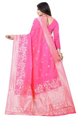 Pink woven kanchipuram silk saree with blouse 3
