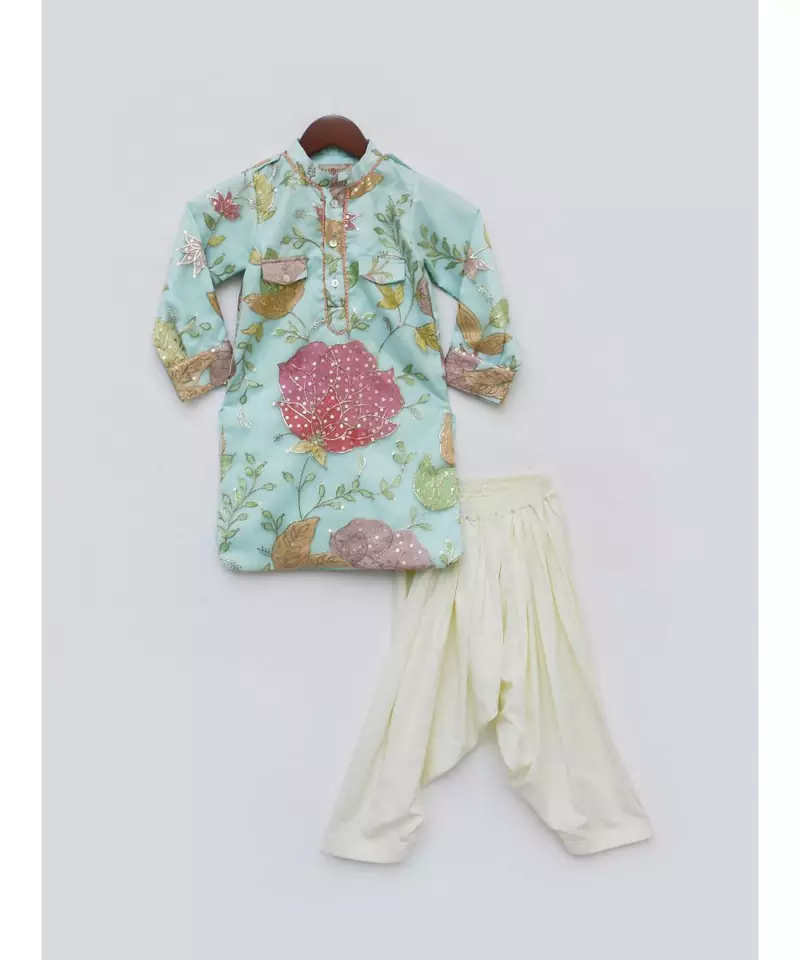 Acqua Embroidery Kurta with Off White Salwar
