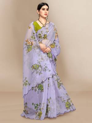 Grey printed organza saree with blouse 4