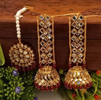 Maroon earrings 1