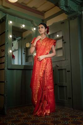 Red Women Sela Silk Designer Zari Saree 1