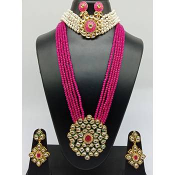 Gold necklaces 1