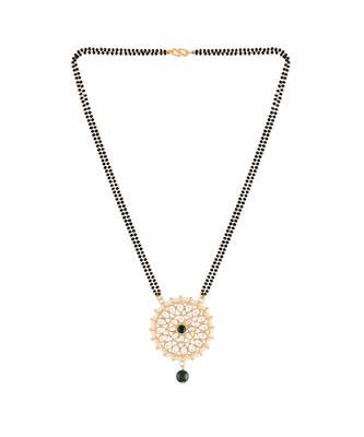 Traditional Pearl Kundan Studded Pendant with Black Bead Chain Mangalsutra for Women  2