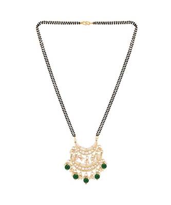 Traditional Pearl Kundan Studded Pendant with Black Bead Chain Mangalsutra for Women  4