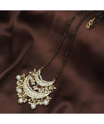 Traditional Pearl Kundan Studded Pendant with Black Bead Chain Mangalsutra for Women  1