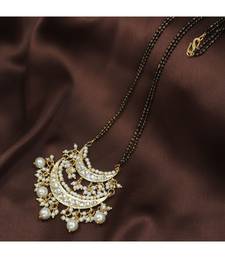 Traditional Pearl Kundan Studded Pendant with Black Bead Chain Mangalsutra for Women 