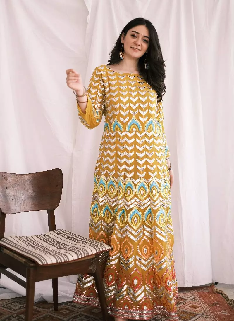 Eye-Catching Lemon Yellow Color Foil Mirror Base Length Ceremonial Palazzo Suit