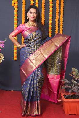 Blue hand woven pure kanchipuram silk saree with blouse 1