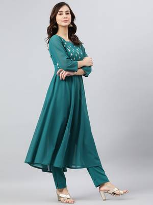 Teal-green foilage print crepe salwar 4