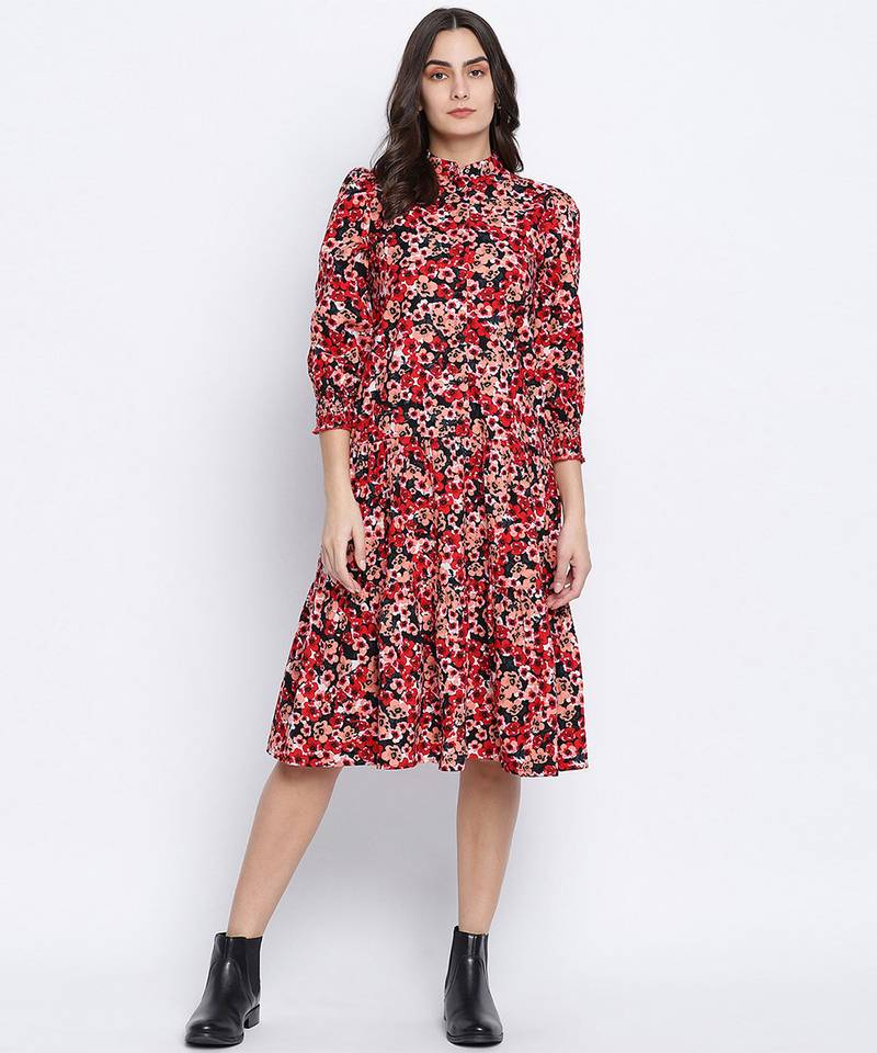 Whirling motif printed women dress