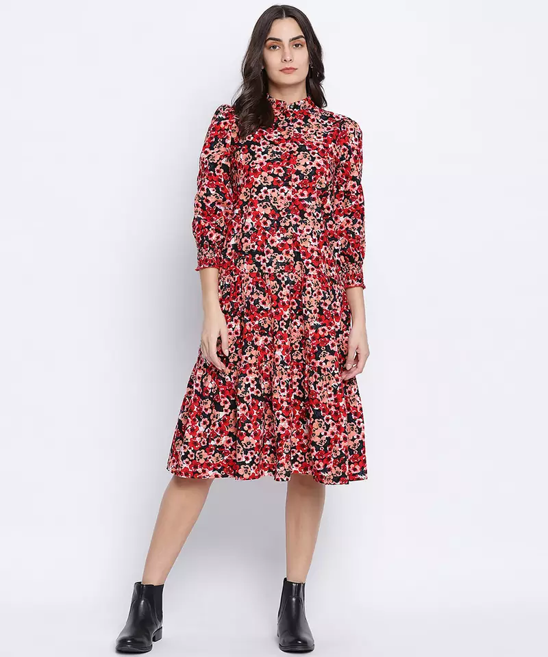 Whirling motif printed women dress