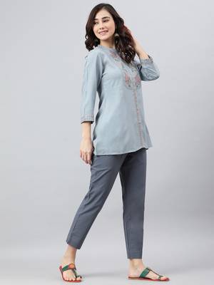 Blue embroidered viscose rayon tunics 4