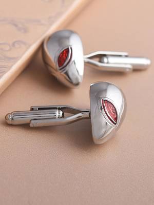 Red jewellery 5