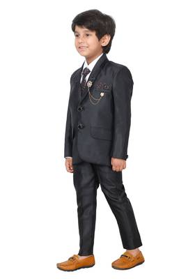 DKGF Boys 4-Piece Suit 3