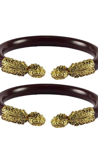 Maroon Color Acrylic And Brass Bangle
