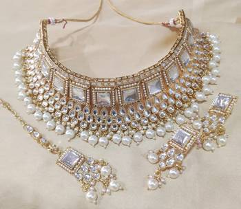 Latest Bollywood Style Choker White Kundan Pearl 4pc Huge Jewellery Set 1