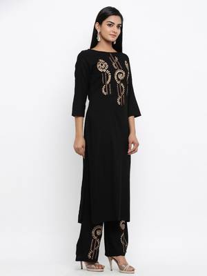 Black embroidered cotton ethnic-kurtis 3