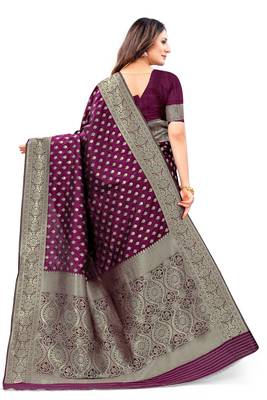 Purple woven kanchipuram silk blend saree with blouse 3
