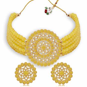 Mad Club Gold Plated Pearl Diamond Kundan Choker Necklace with Round Earrings Traditional Jewellery Set 5