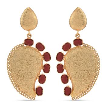 Red earrings 2