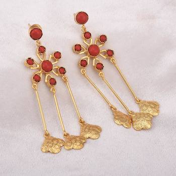 Red earrings 1