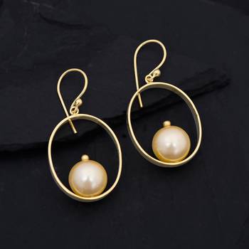 Golden earrings 1