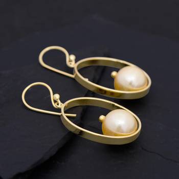 Golden earrings 3