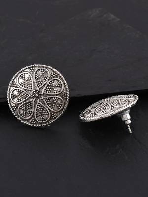 White earrings 3