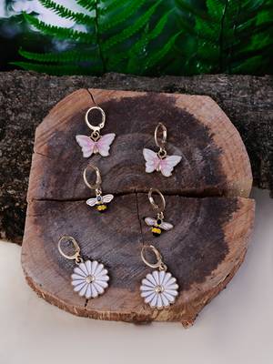 White earrings 1