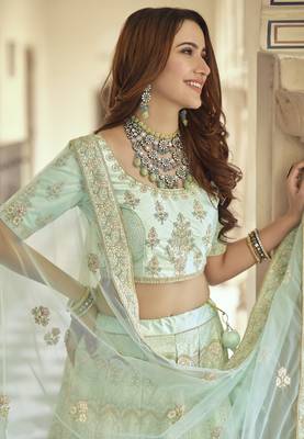 Frostee Green Dori, Thread and Sequins Embroidered with stone work crepe Semi Stitched Lehenga choli for bride 3