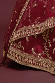 elegance maron dori and sequins embroidered bridal lehenga set choli with dupatta 