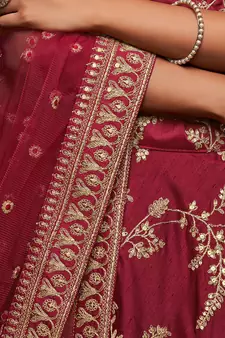elegance maron dori and sequins embroidered bridal lehenga set choli with dupatta 