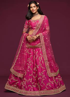 elegance pink dori and sequins embroidered bridal lehenga set choli with dupatta  3