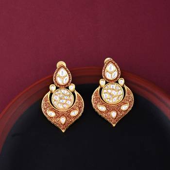 Green earrings 3