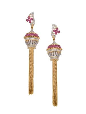 Red earrings 1