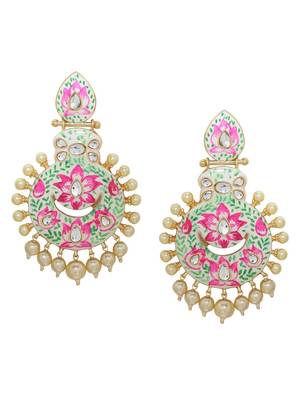 Green earrings 1
