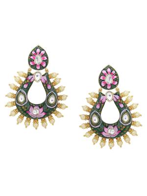 Green earrings 1