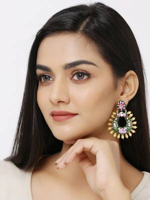 Green earrings 2