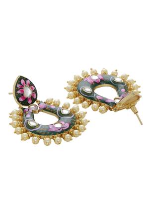 Green earrings 4