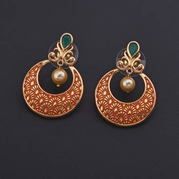 Green earrings 2