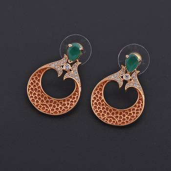 Green earrings 2
